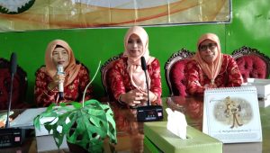 Read more about the article Pelepasan Purna Tugas Anggota Persatuan Dharma Wanita DINPARTA Demak