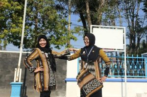 Read more about the article DINPARTA Tampil Percaya Diri Dalam Catwalk Fashion di DINKOMINFO Demak