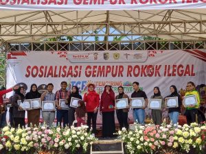 Read more about the article Serah Terima Piagam Pengisi Rangkaian Grebeg Besar 2023