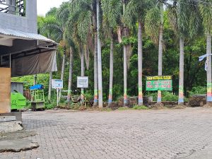 Read more about the article Tukang Ojek Wisata di Kawasan Pujasera Demak Libur Saat Pemilu