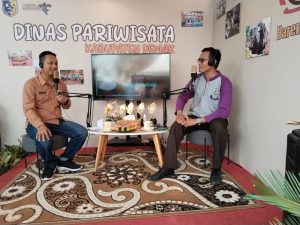 Read more about the article Pod cast Menarik dengan Pelaku UKM dari Kecamatan Mijen