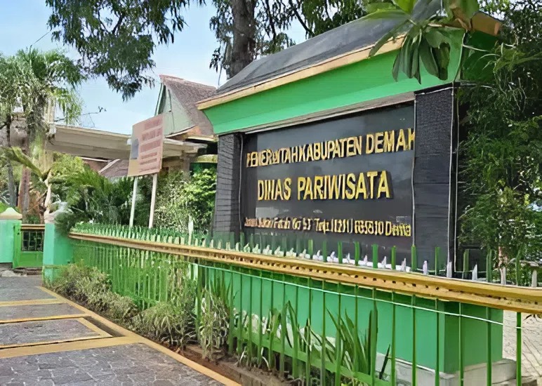 MAKAM SUNAN KALIJAGA#WISATA RELIGI